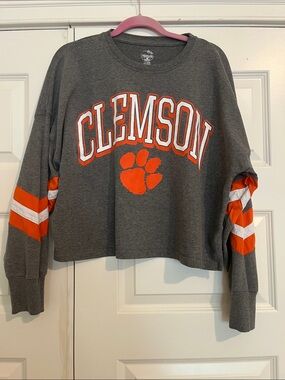 Rivalry Threads Gray Cropped Clemson Crewneck Sweatshirt with Orange Paw
